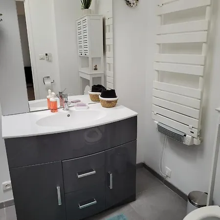 Appartement Maison Chaleureuse Proche De Nantes Carquefou